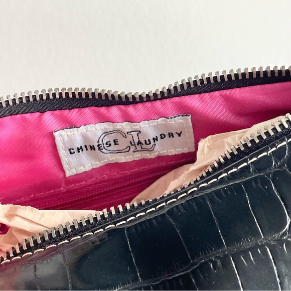 Chinese Laundry Black Croc Embossed Faux Leather Mini Bag - Picture 3 of 6